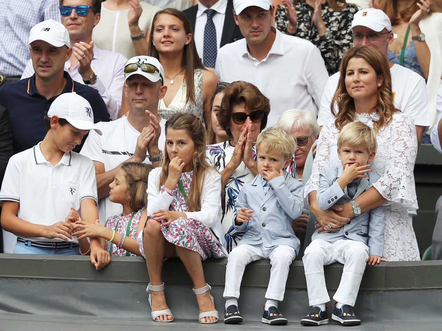 Mirka y los hijos de la pareja. (Reuters)