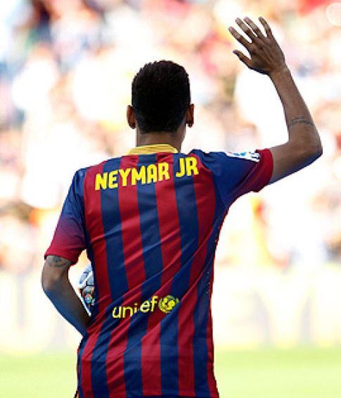 Foto: Barcelona y Real Madrid ilusionan con el fichaje de Neymar y la renovación de Cristiano