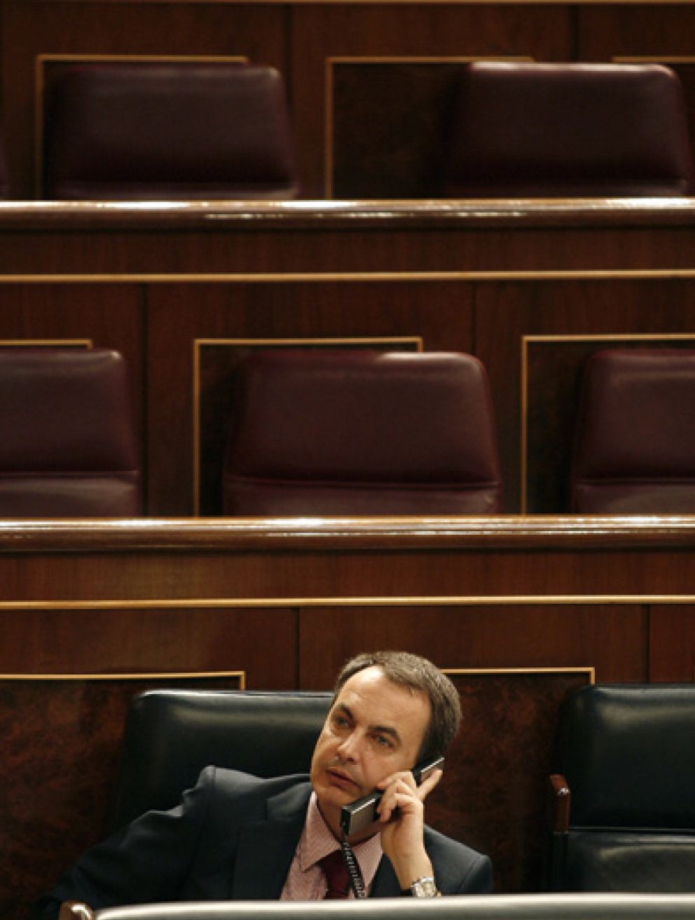 Foto: Ni Batasuna, ni Navarra, ni rectificación... Zapatero elude responder a Rajoy: no acepta chantajes ni montajes
