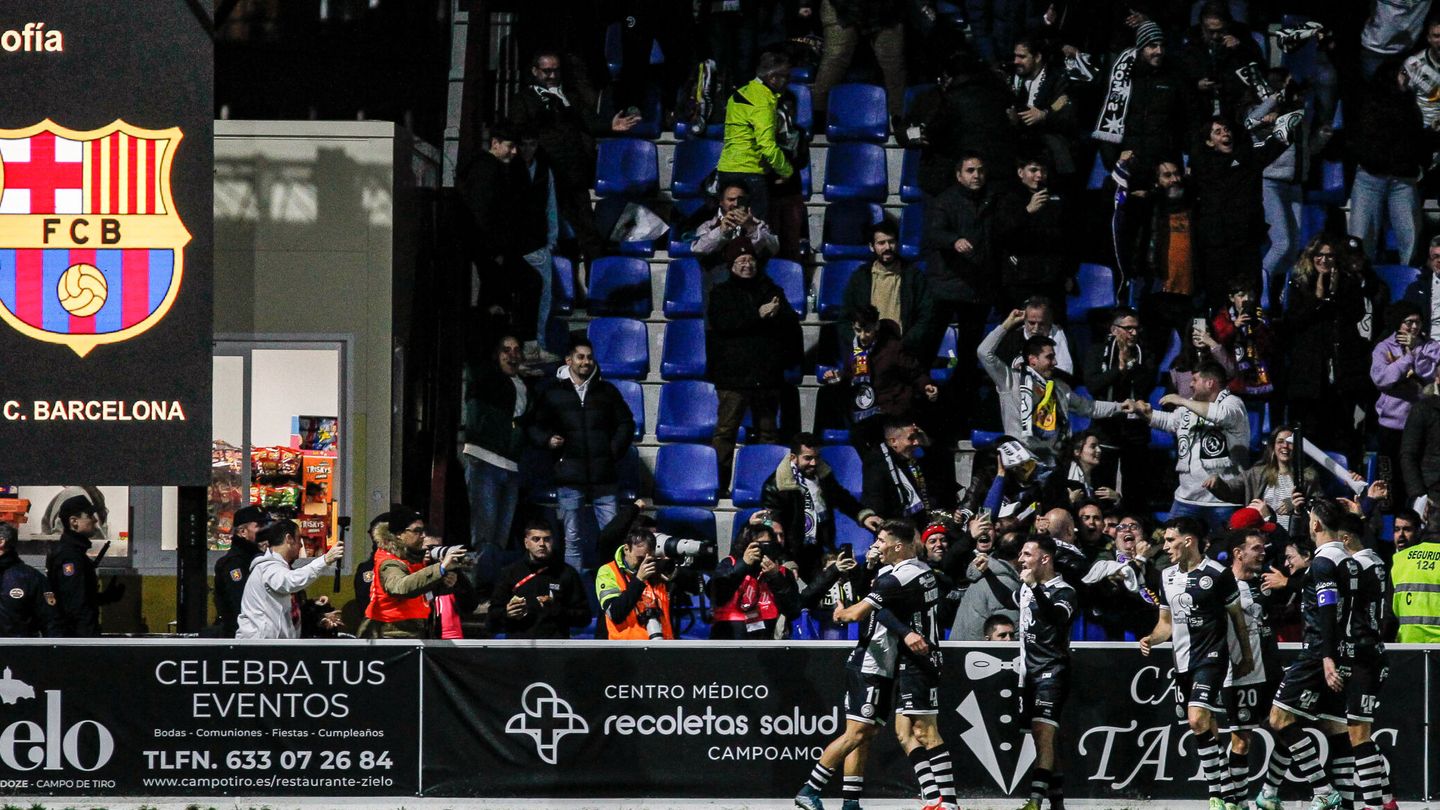 Álvaro Gómez, de Unionistas, celebra un gol durante la Copa del Rey. (Europa Press)
