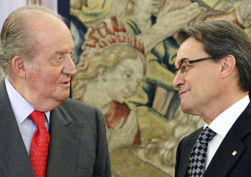 Foto: El Rey y Artur Mas, en una recepción en Zarzuela (EFE).