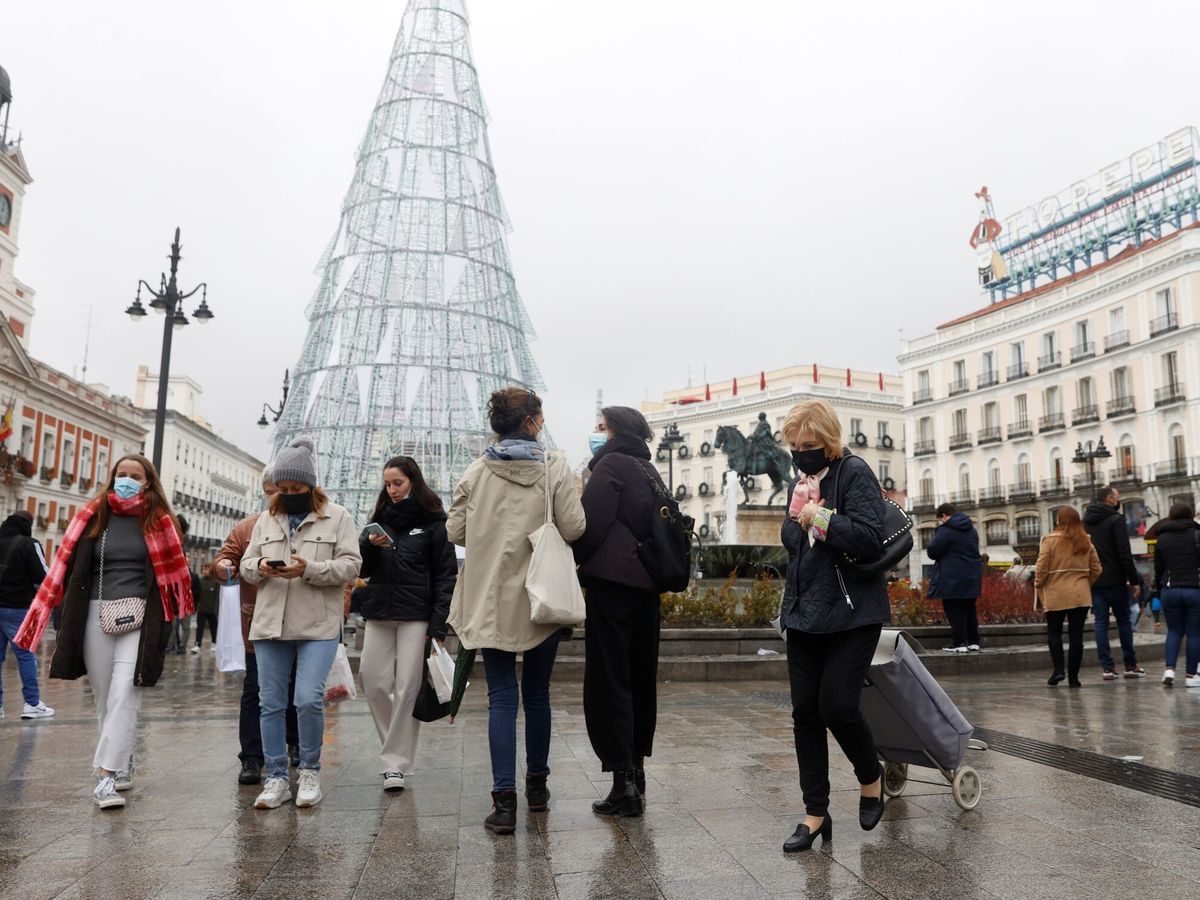 Foto: España llega a Navidad con cifras récord de contagios. (EFE/Martín)