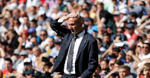 Foto: Zidane, durante el partido ante el Villarreal. (EFE)