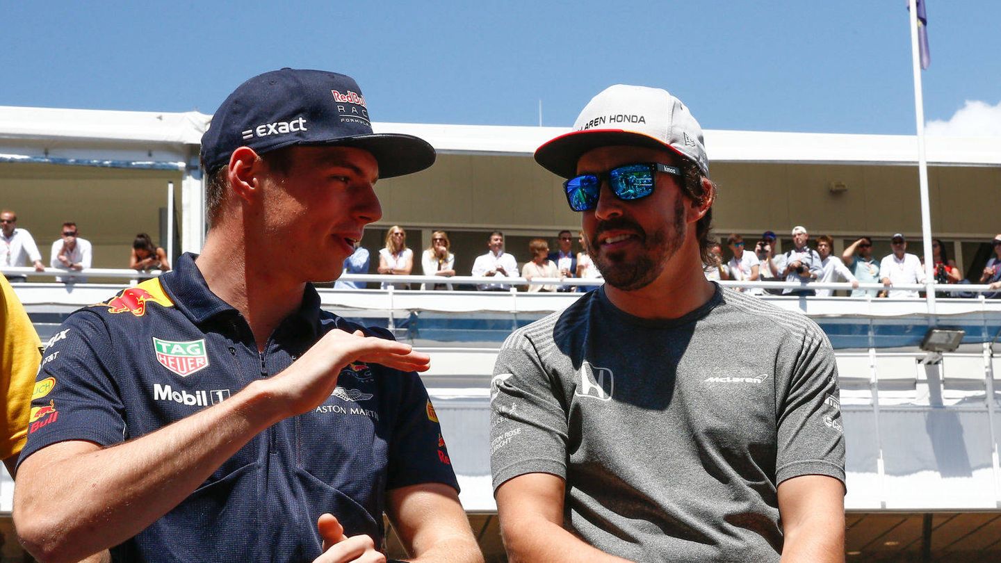 Fernando Alonso y Max Verstappen siempre han tenido buena química y ambos se identifican mutuamente. El español cree que el holandés aguantará bien la presión.