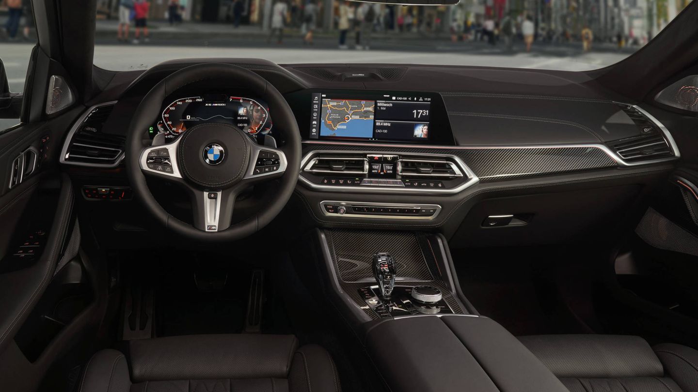 Interior lujoso y deportivo del BMW X6.