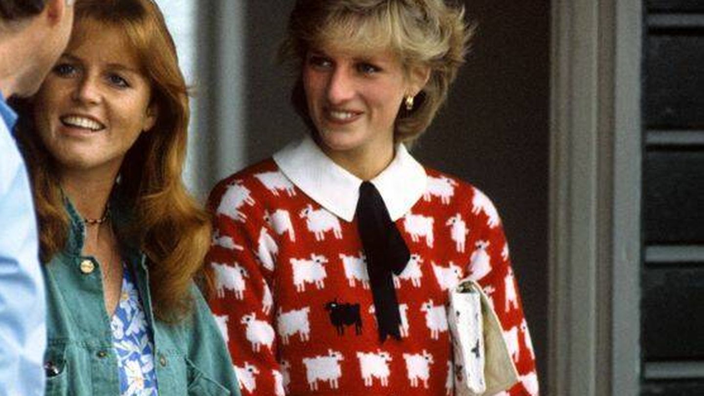  Diana de Gales con el jersey de ovejitas. (Cordon Press)