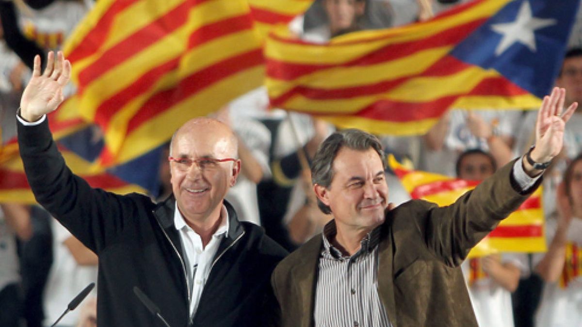 Artur Mas esconde a Jordi Pujol durante la campaña electoral