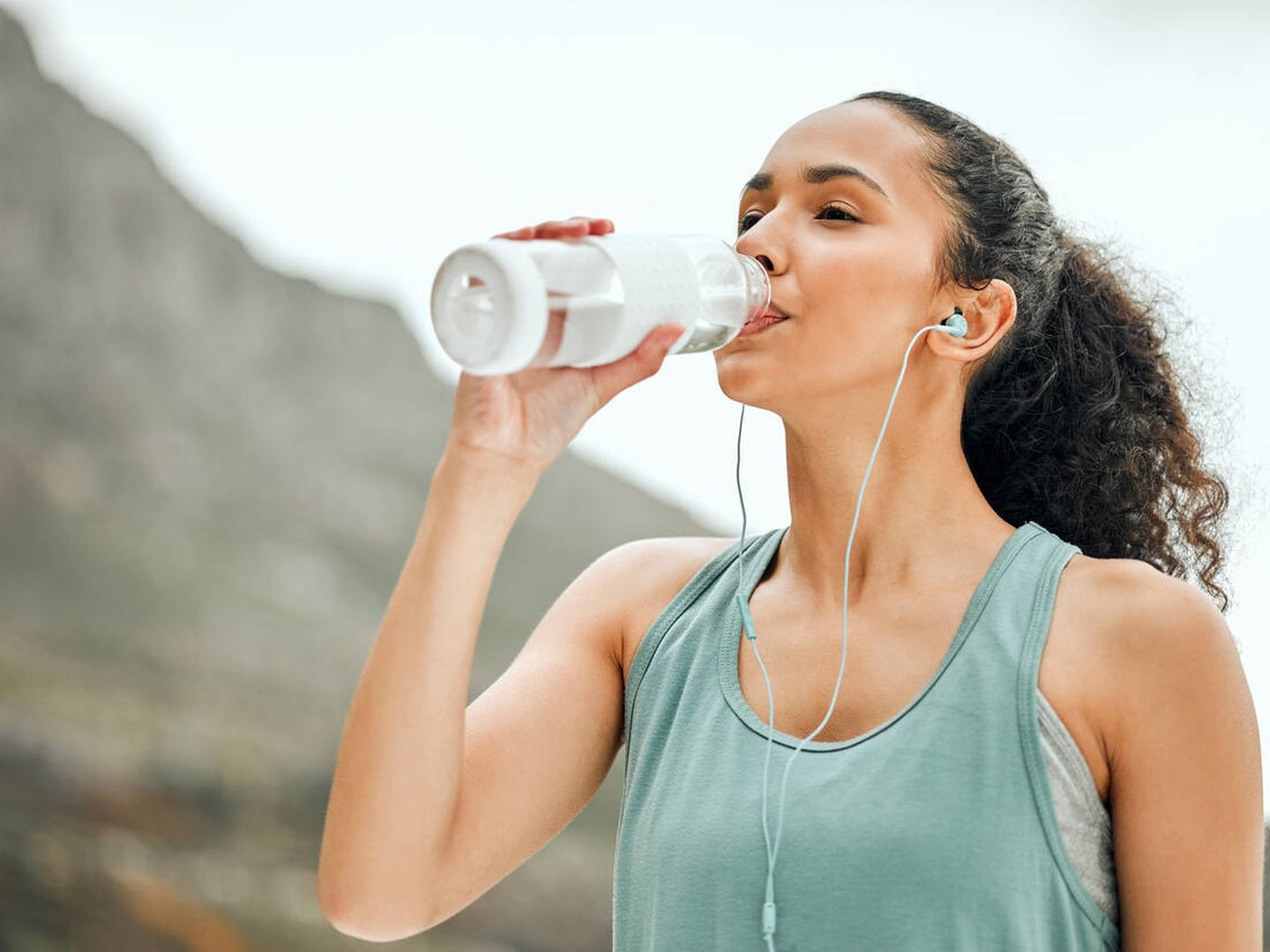 Estar perfectamente hidratado es clave para evitar sufrir un síncope. (iStock)