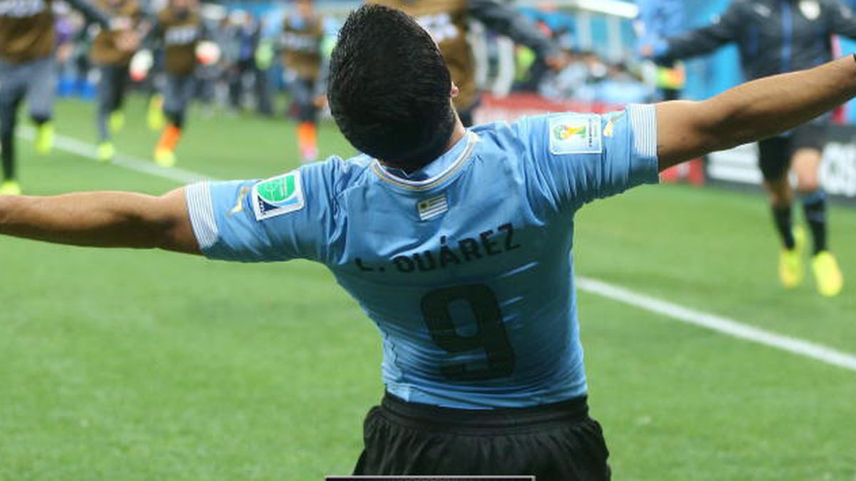 Un doblete del genial Luis Suárez da aire a Uruguay y deja a Inglaterra al borde del KO