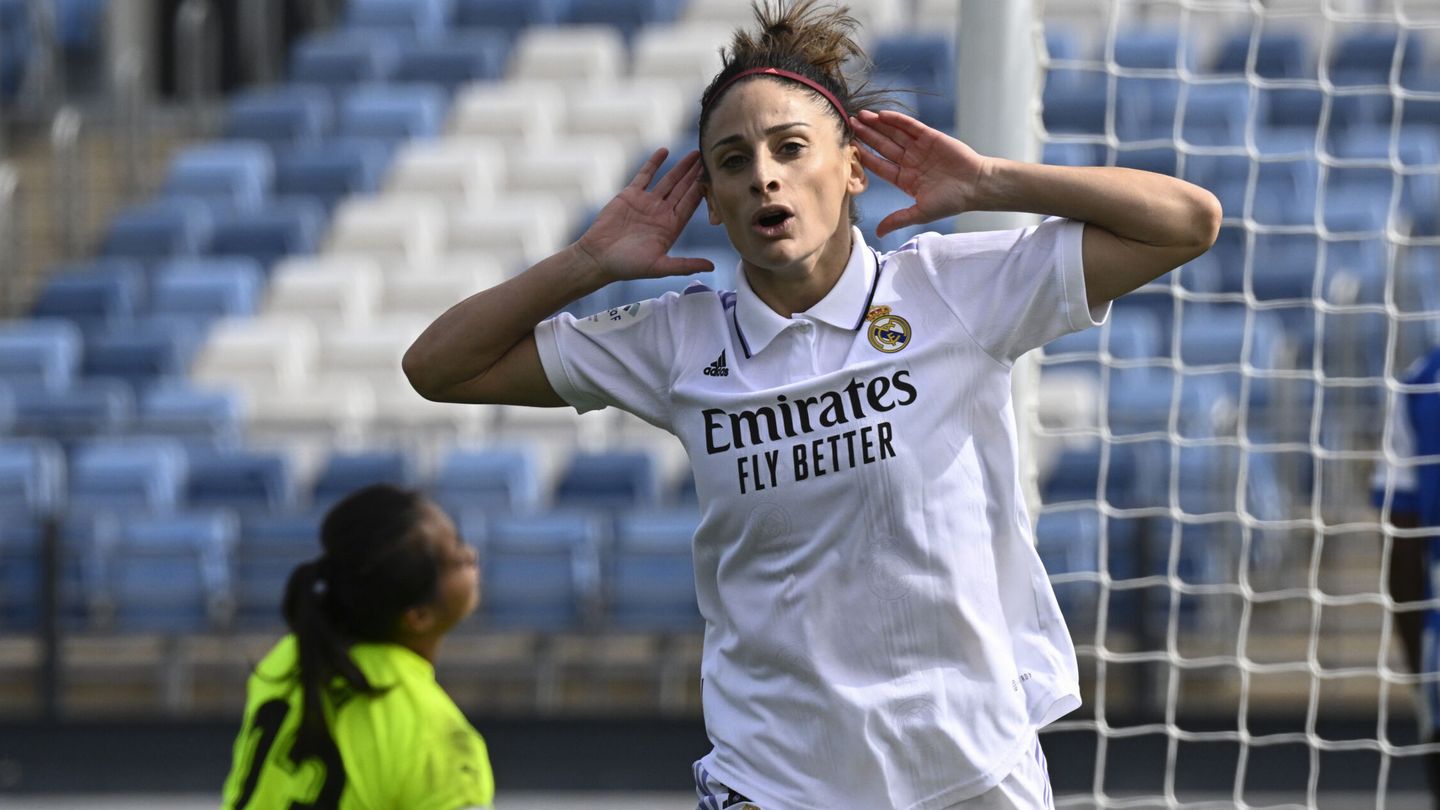 Esther celebra un gol con el Real Madrid. (EFE/Victor Lerena)