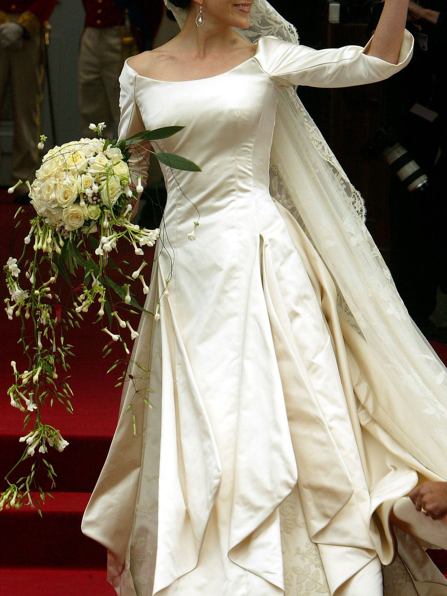 Mary Donaldson, con el comentado vestido de novia. (Getty)