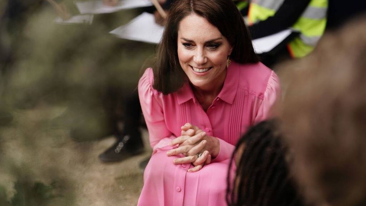 Kate Middleton firma de esta curiosa manera ante una de las más extrañas reglas de la Corona británica
