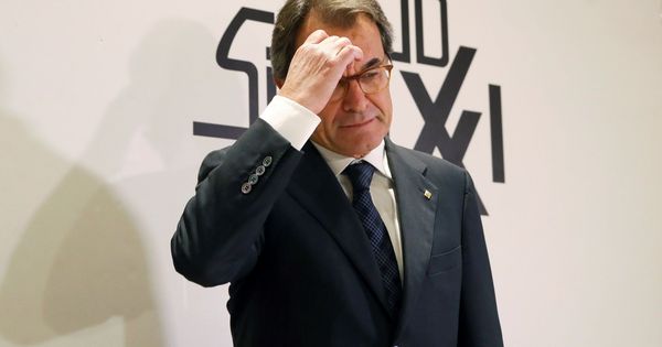 Foto: El expresidente de la Generalitat Artur Mas antes de participar en el coloquio "Diálogos sobre Cataluña". (EFE)