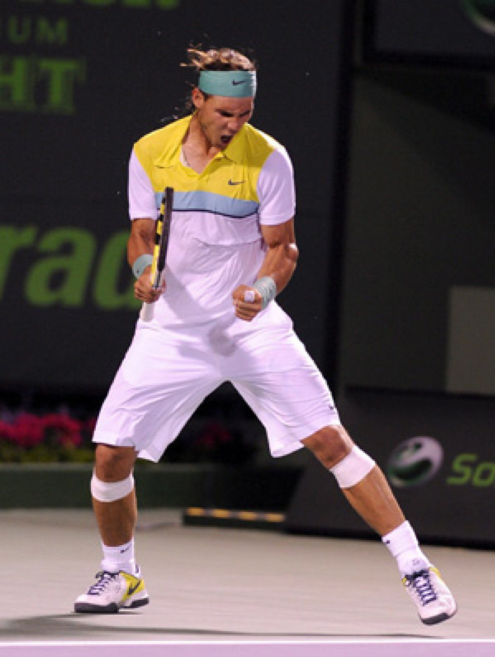 Foto: Nadal y Federer alcanzan los cuartos de final