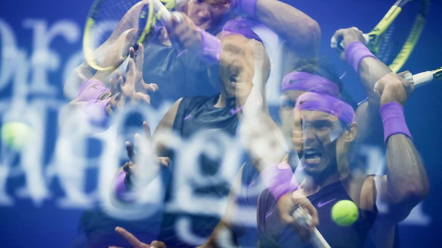 New York (United States), 02 09 2019.- A multiple exposure image showing Rafael Nadal of Spain hitting a return to Marin Cilic of Croatia during their match on the eighth day of the US Open Tennis Championships the USTA National Tennis Center in Flushing Meadows, New York, USA, 02 September 2019. The US Open runs from 26 August through 08 September. (Tenis, Abierto, Croacia, España, Estados Unidos, Nueva York) EFE EPA JUSTIN LANE