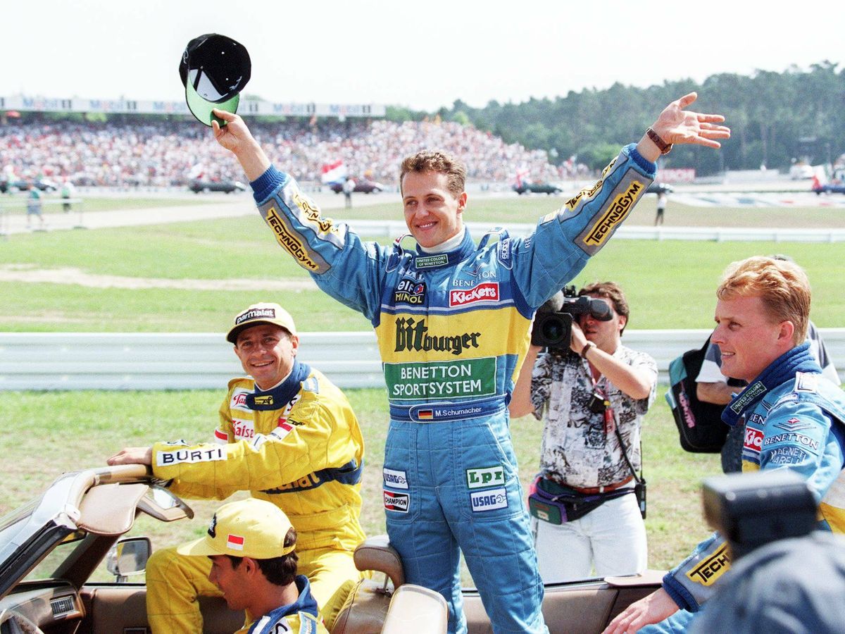 Foto: Michael Schumacher tras ganar por primera vez en Hockenheim (Alemania) con la escudería Benetton. (Twitter)