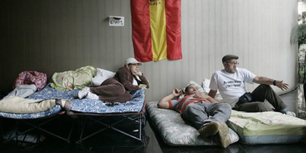 Foto: Una familia española expropiada por Chávez inicia su segunda huelga de hambre