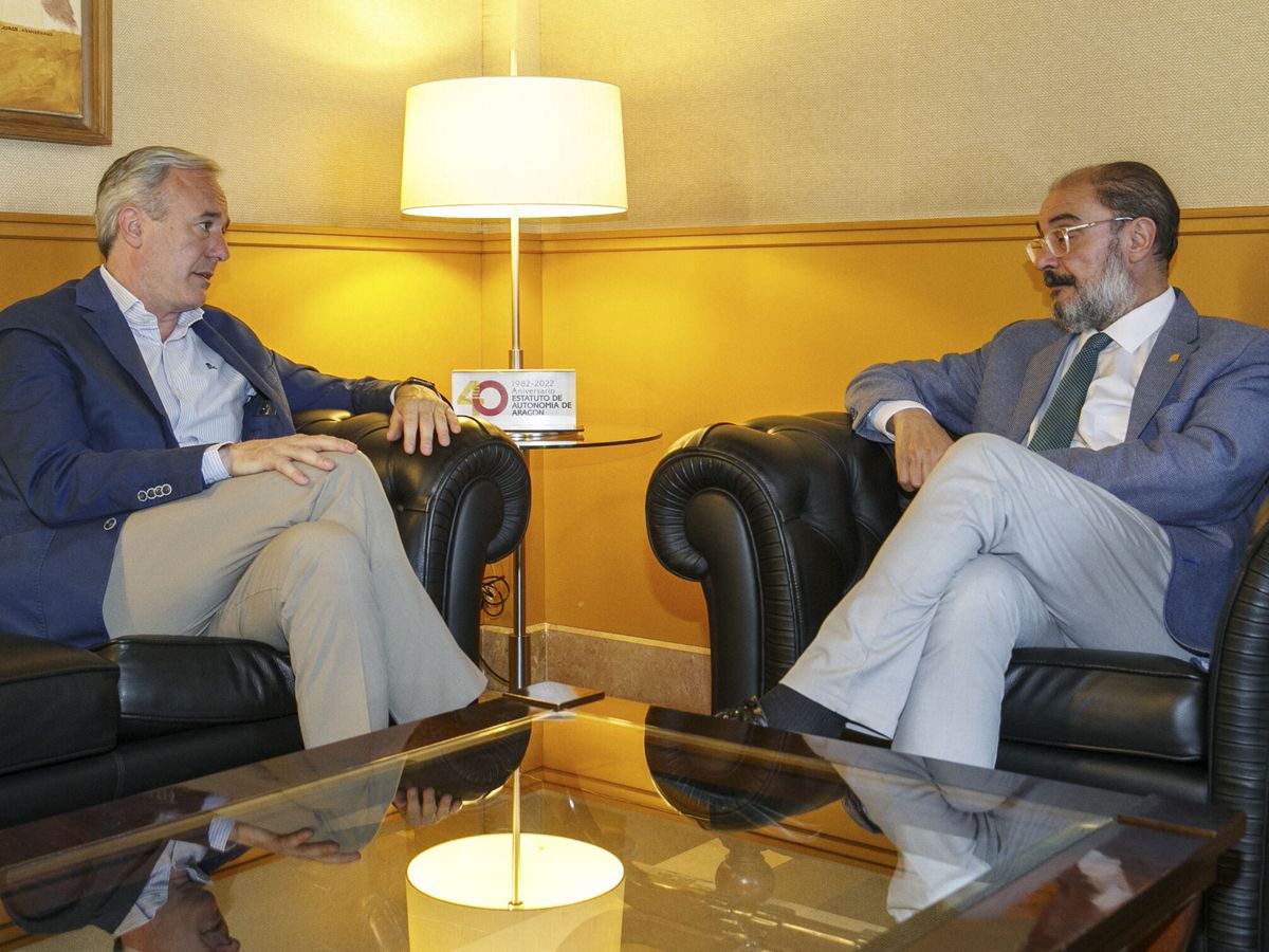 Foto: El presidente de Aragón, Javier Lambán; y el alcalde de Zaragoza, Jorge Azcón. (EFE/Javier Cebollada)
