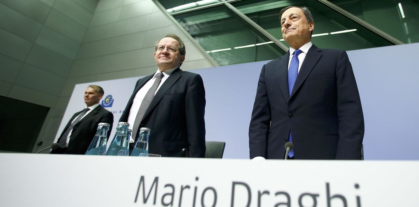 Mario Draghi y Vitor Constancio en la rueda de prensa del BCE