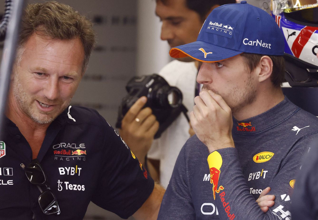 El retraso de la FIA no remansa las aguas en torno a Red Bull, aunque el equipo niega cualquier infracción del techo de gasto (REUTERS Yves Herman)