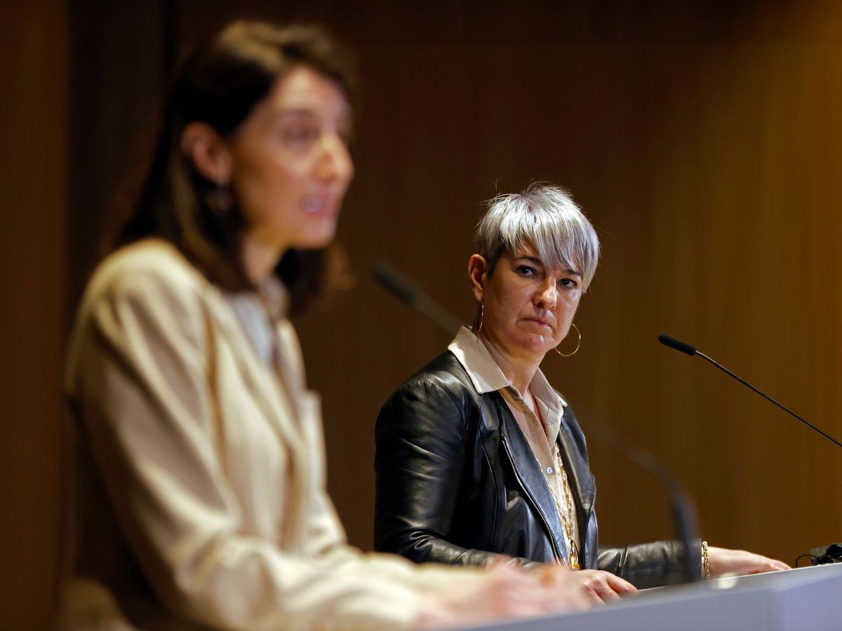 Foto: La ministra de Justicia, Pilar Llop, junto a la 'consellera' de Justicia, Lourdes Ciuró. (EFE/Toni Albir)