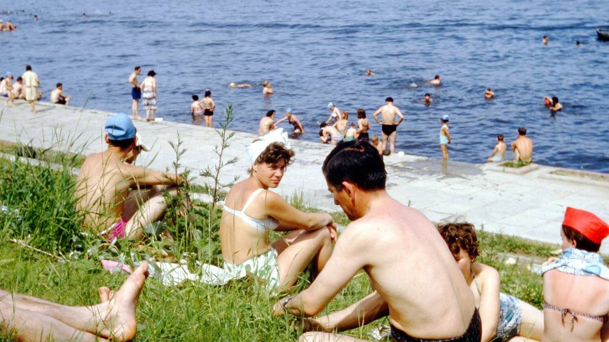Balnearios en Sochi, rutas turísticas y nada de llevar a tus hijos: así eran las vacaciones en la URSS