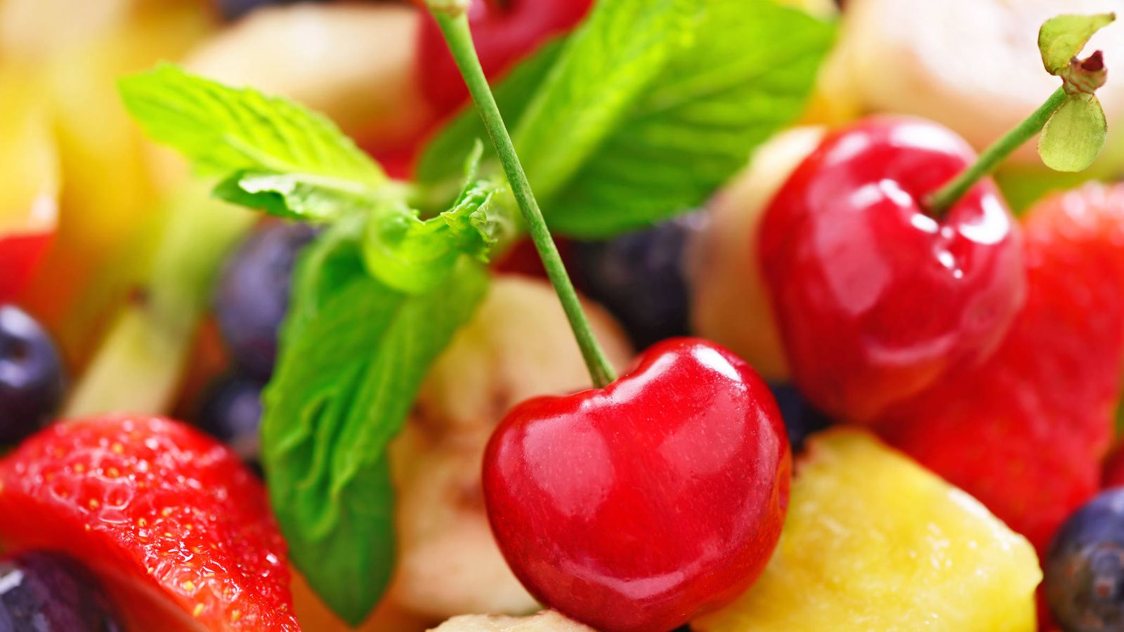 Foto: Frutas frescas, básicas en una dieta antiinflamatoria. (iStock)