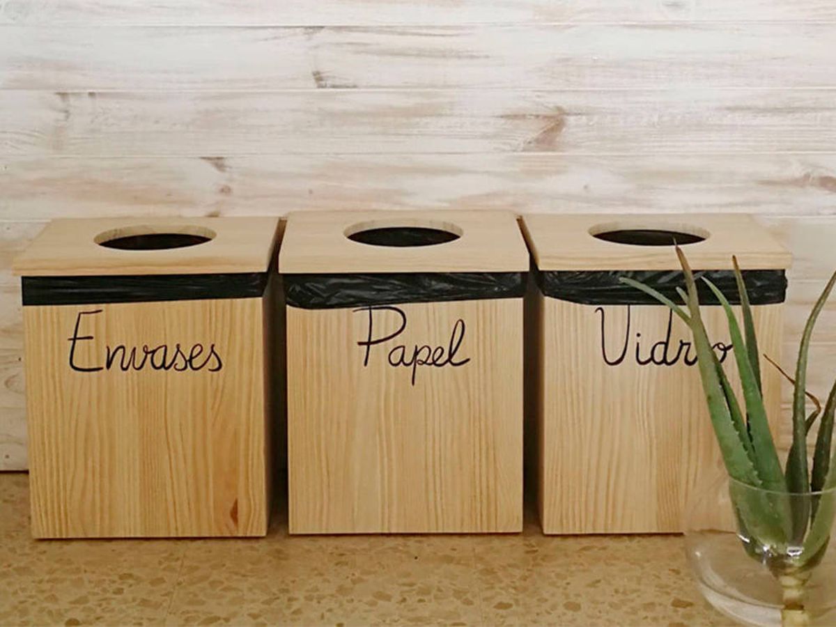 Foto: Papeleras para reciclar en casa y cuidar el medioambiente (Pixabay)