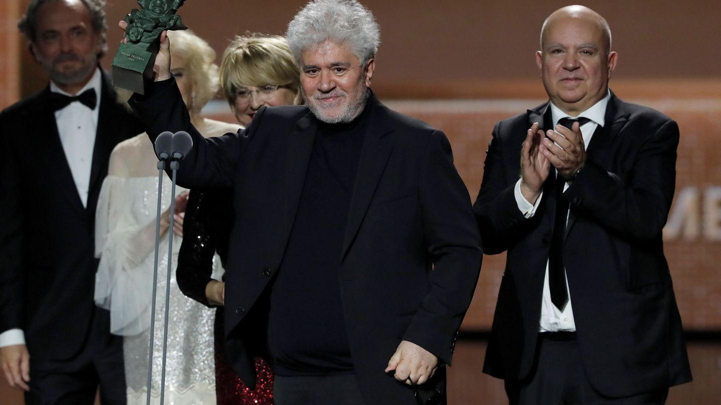 Almodóvar, gran triunfador de la noche, Goya a la mejor película por 'Dolor y Gloria'. (EFE)