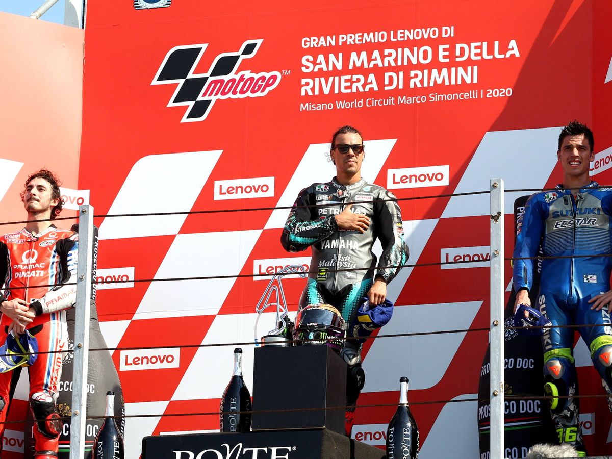 Foto: El podio de Misano, con Morbidelli como vencedor y Joan Mir en el tercer puesto. (EFE)