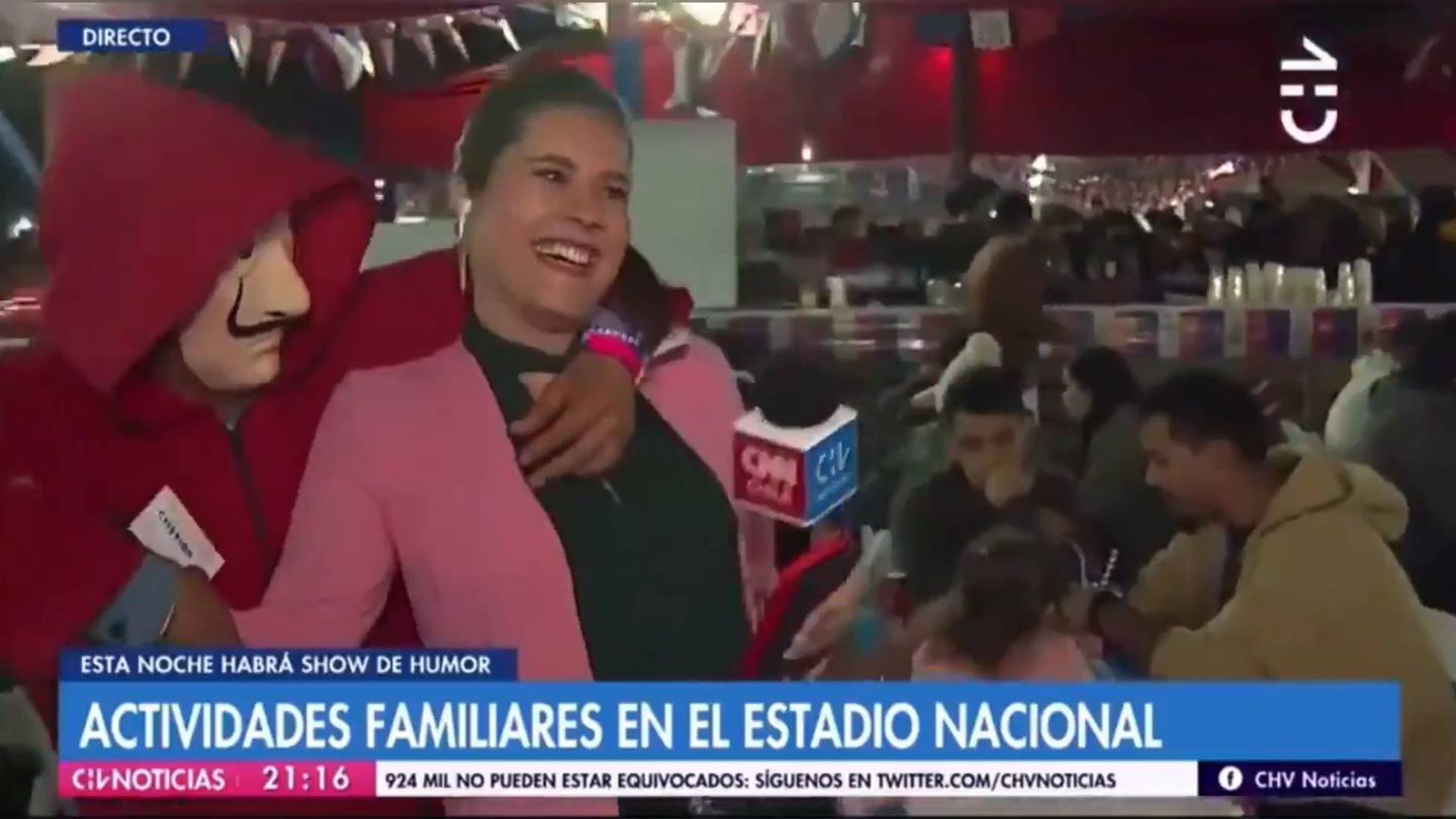 La reportera Marianela Estrada, en el canal Chilevisión. 