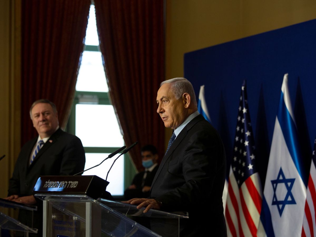 Foto: El secretario de Estado de EEUU, Mike Pompeo (i), junto al primer ministro israelí, Netanyahu (d). (Reuters)