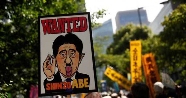 Foto: Protesta contra las políticas del Gobierno de Shinzo Abe en Tokio, en junio de 2016. (Reuters)