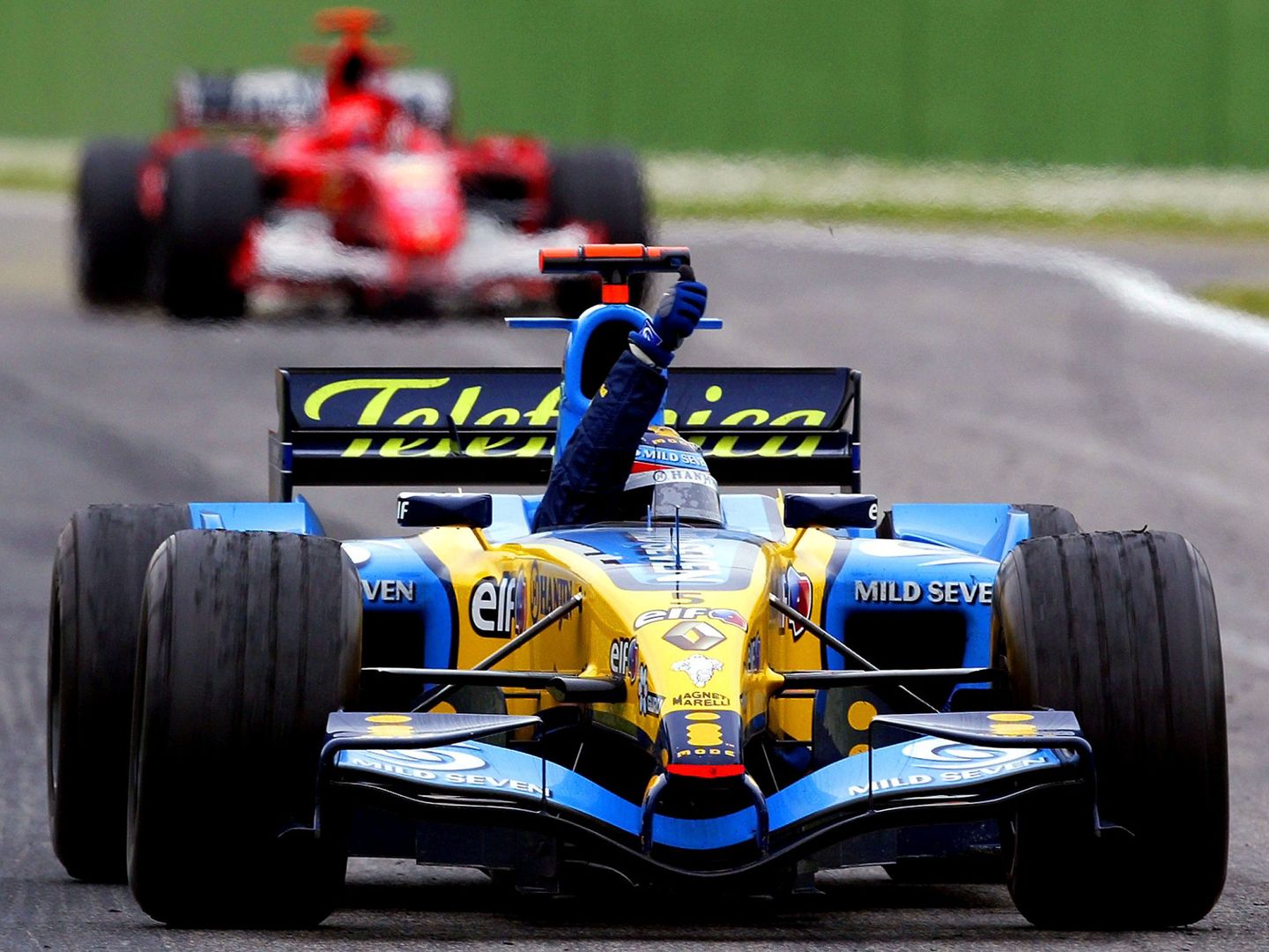 Fernando Alonso logró en Imola, 2005, una de las mejores victorias de su carrera deportiva