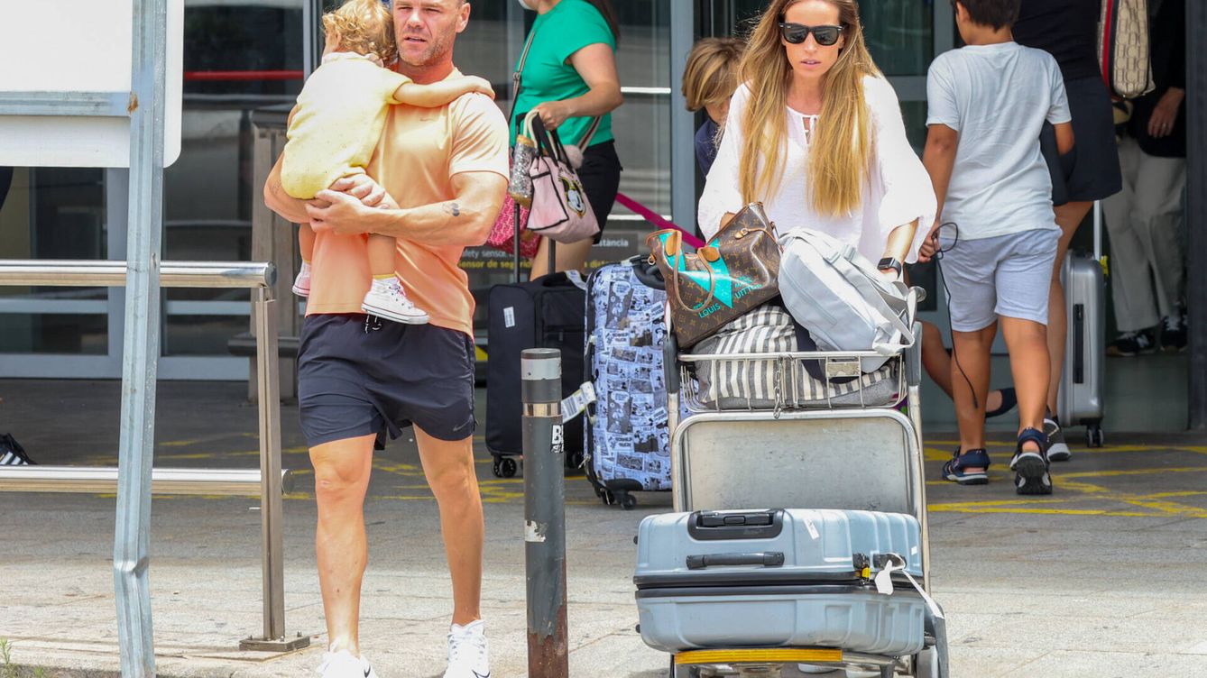 Fonsi Nieto y Marta Castro se van de vacaciones a Ibiza casi 6 meses después de separarse