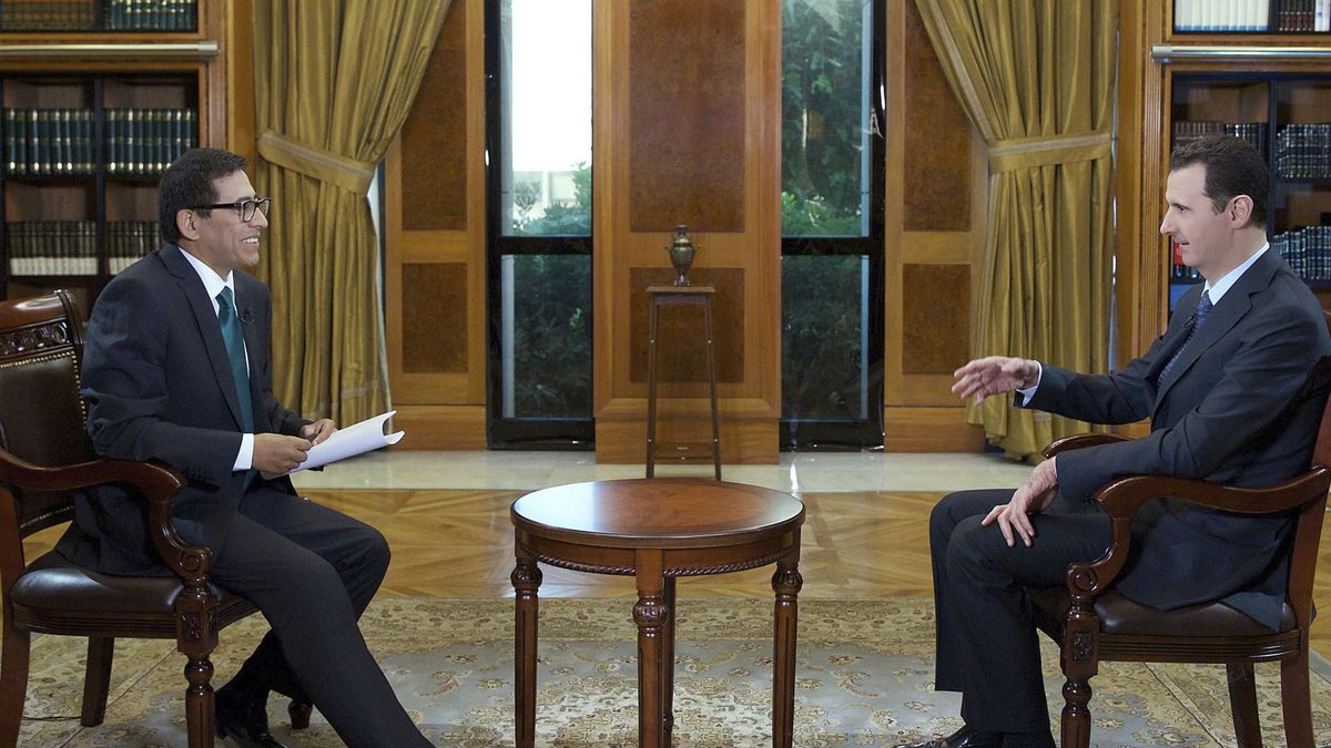 Al Asad dice que dejaría su cargo pero no lo hará en medio del conflicto armado
