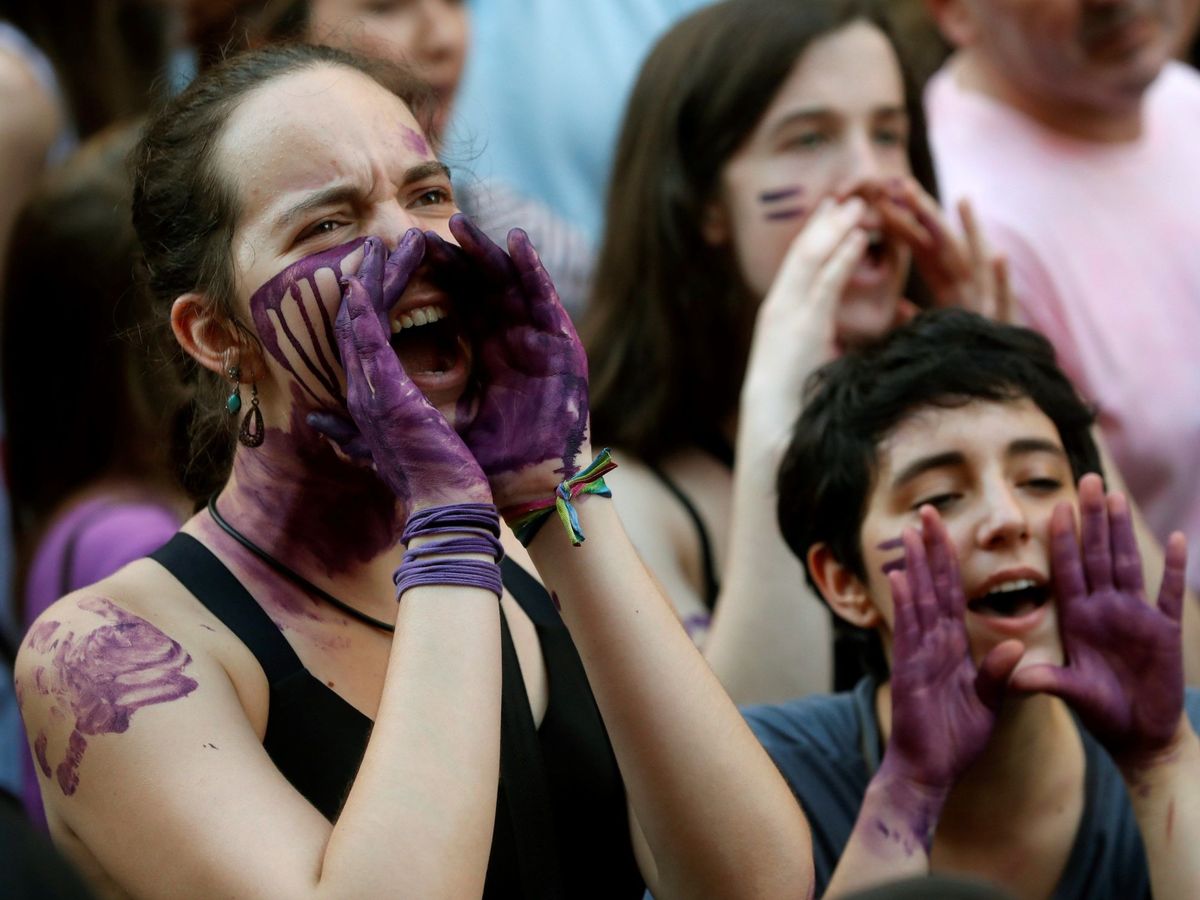 Foto: Manifestacion en Madrid contra la liberación de los cinco condenados de La Manada (EFE)