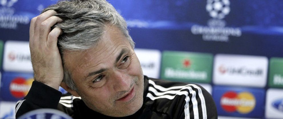 Foto: Mourinho sigue especulando y afirma que no le faltará trabajo en el Madrid o lejos del Bernabéu