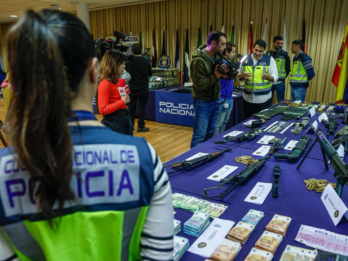 Foto: La Policía Nacional ha actuado en colaboración con la policía colombiana y agentes estadounidenses. (EFE/Daniel González)