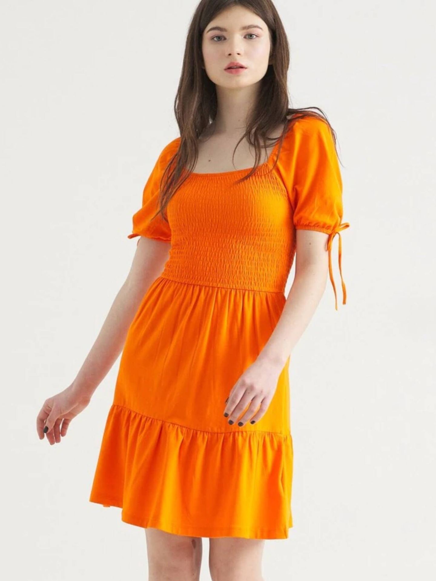 10 nuevos vestidos low cost para primavera. (El Corte Inglés/Cortesía)