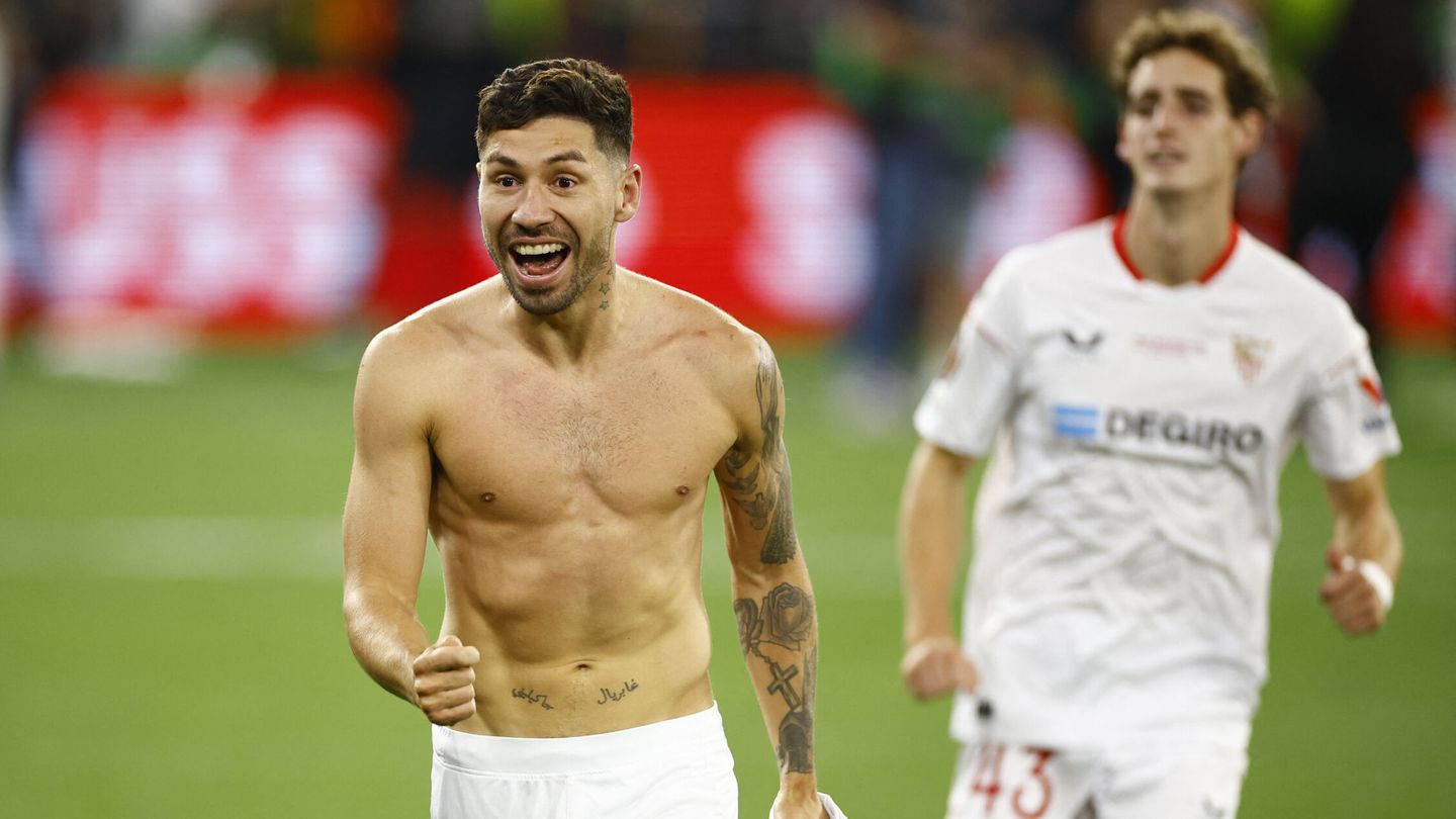 Montiel marcó el penalti que dio su última Europa League al Sevilla. (Reuters/John Sibley)
