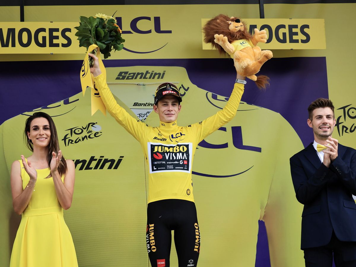 Foto: Vingegaard mantiene el maillot amarillo tras la octava etapa del Tour. (EFE/Christophe Petit)
