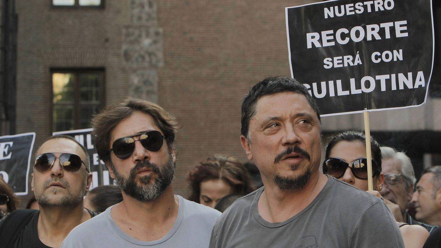 Los hermanos Bardem en una manifestación en Madrid contra los últimos recortes en cultura. 