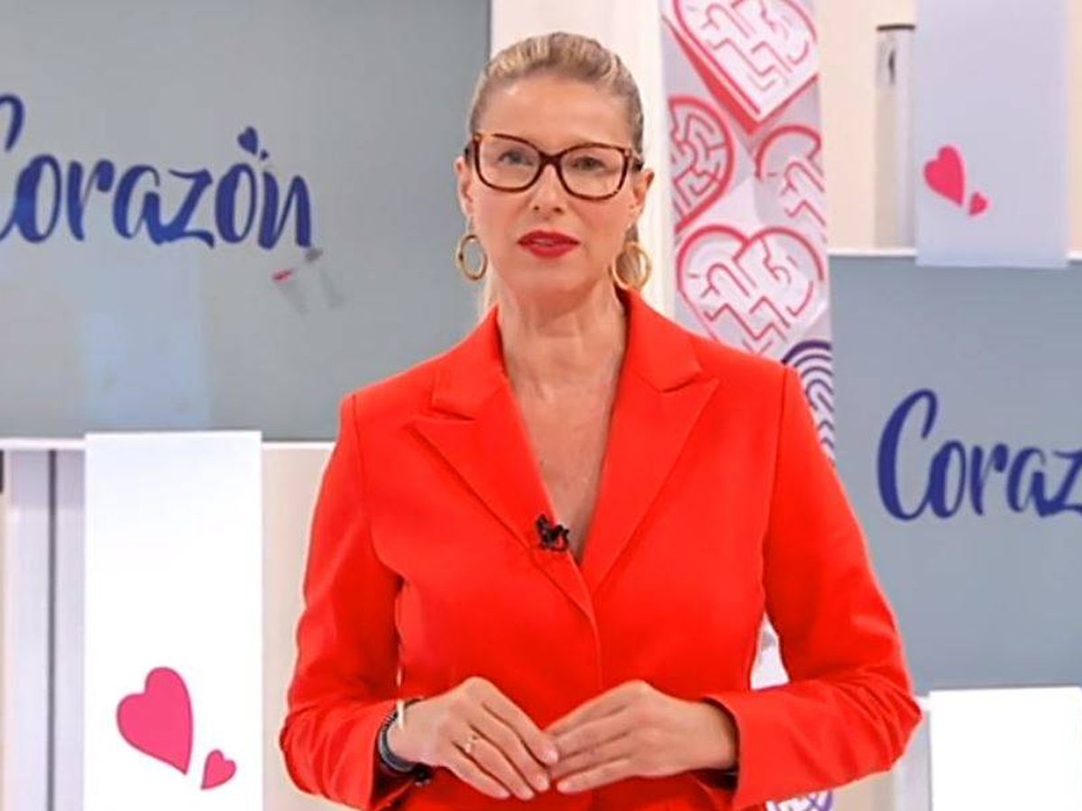 Foto: Anne Igartiburu, presentadora de 'Corazón'. (RTVE)