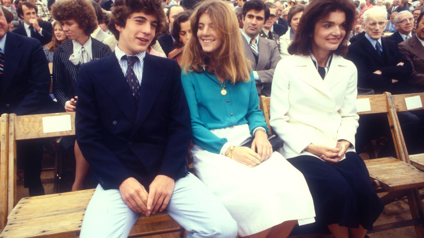  John, Caroline y Jackie Kennedy. (Getty)