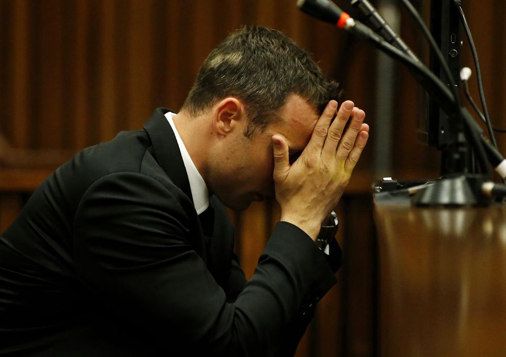 Foto: Oscar Pistorius en una imagen del juicio celebrado este miércoles (I.C.)