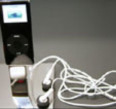 Microsoft lanza 'Zune', su proyecto MP3 con el que intentará desplazar al iPod de Apple