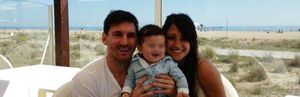 Leo Messi presenta a su hijo Thiago en las redes sociales
