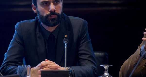Foto: El presidente del Parlament de Cataluña, Roger Torrent, durante la reunión de la Junta de Portavoces de este lunes. (EFE)
