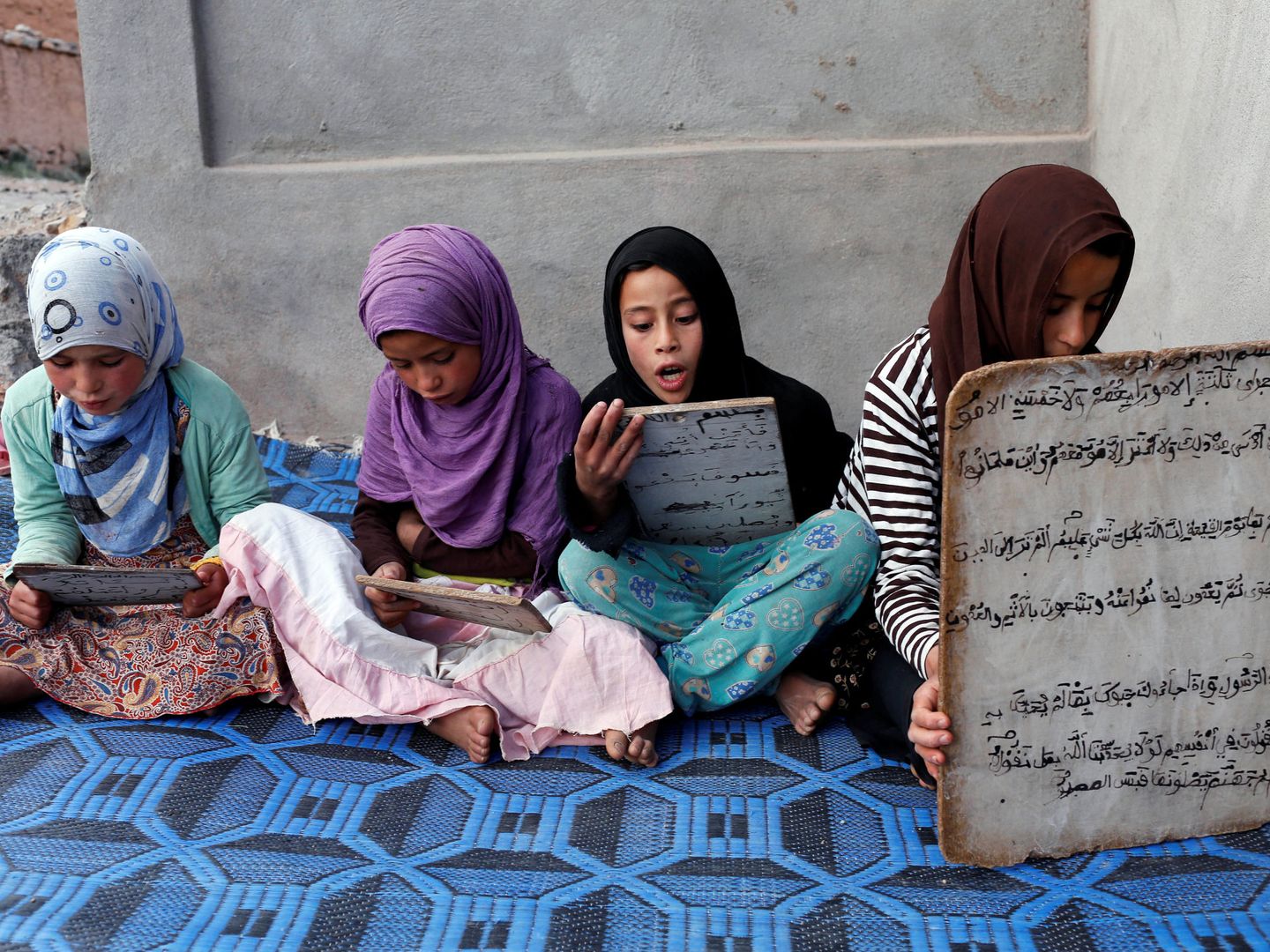 Niñas marroquíes en una 'madrasa'.  (Reuters)